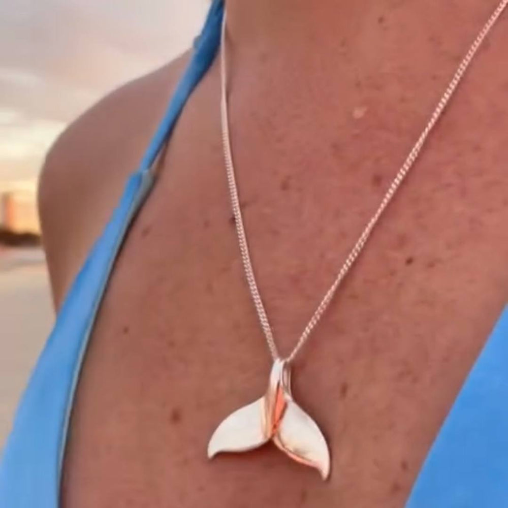 Necklaces - Whale Tail Necklace