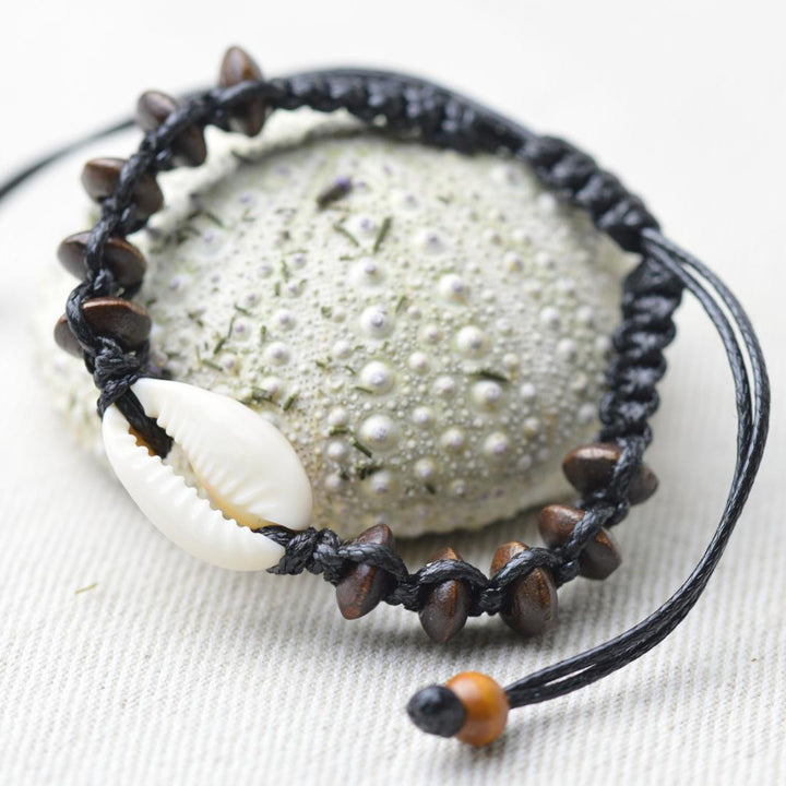 SHORELINE COWRIE BRACELET