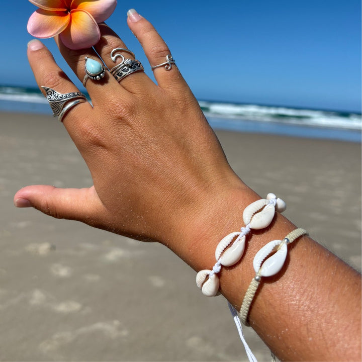 Bracelets - Cowrie Shell Cord Bracelet