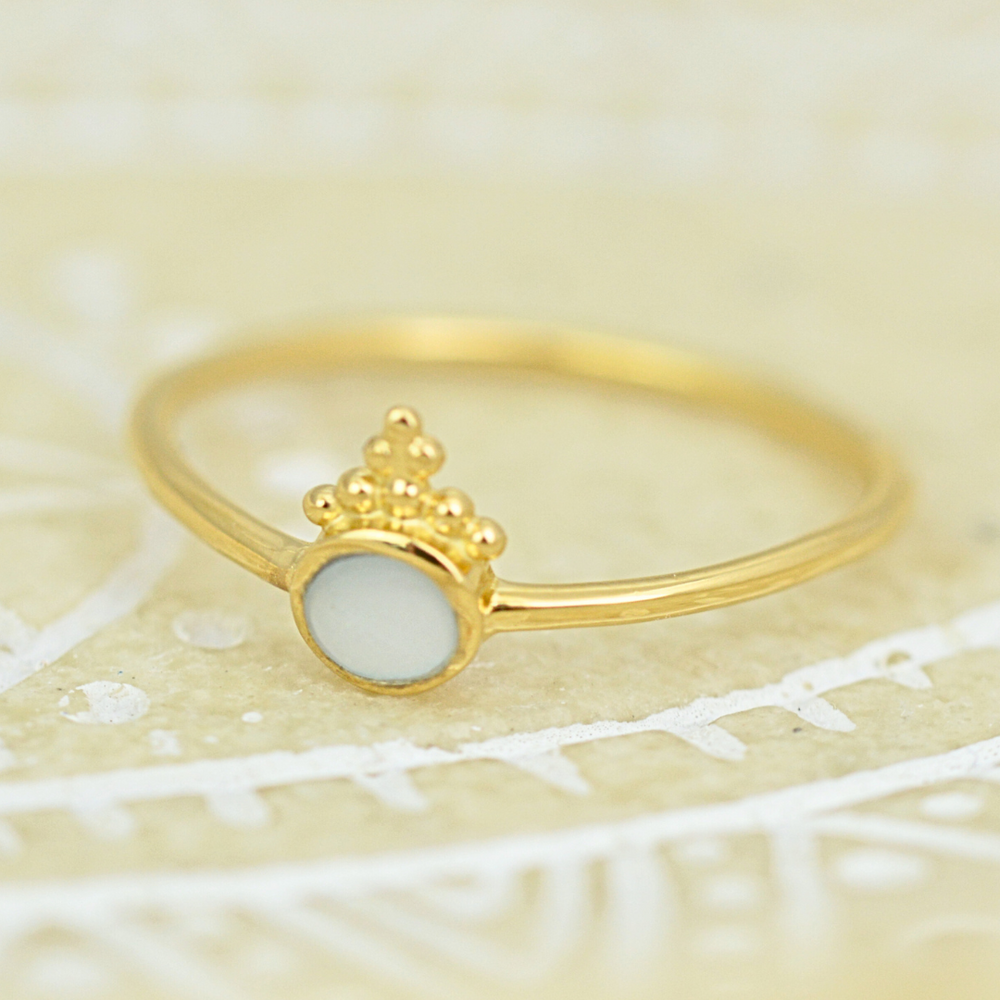 Rings - Gold Mother of pearl ring