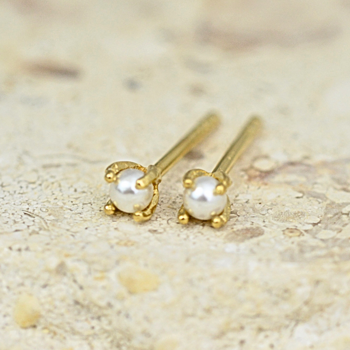 Earrings - Pearl Studs