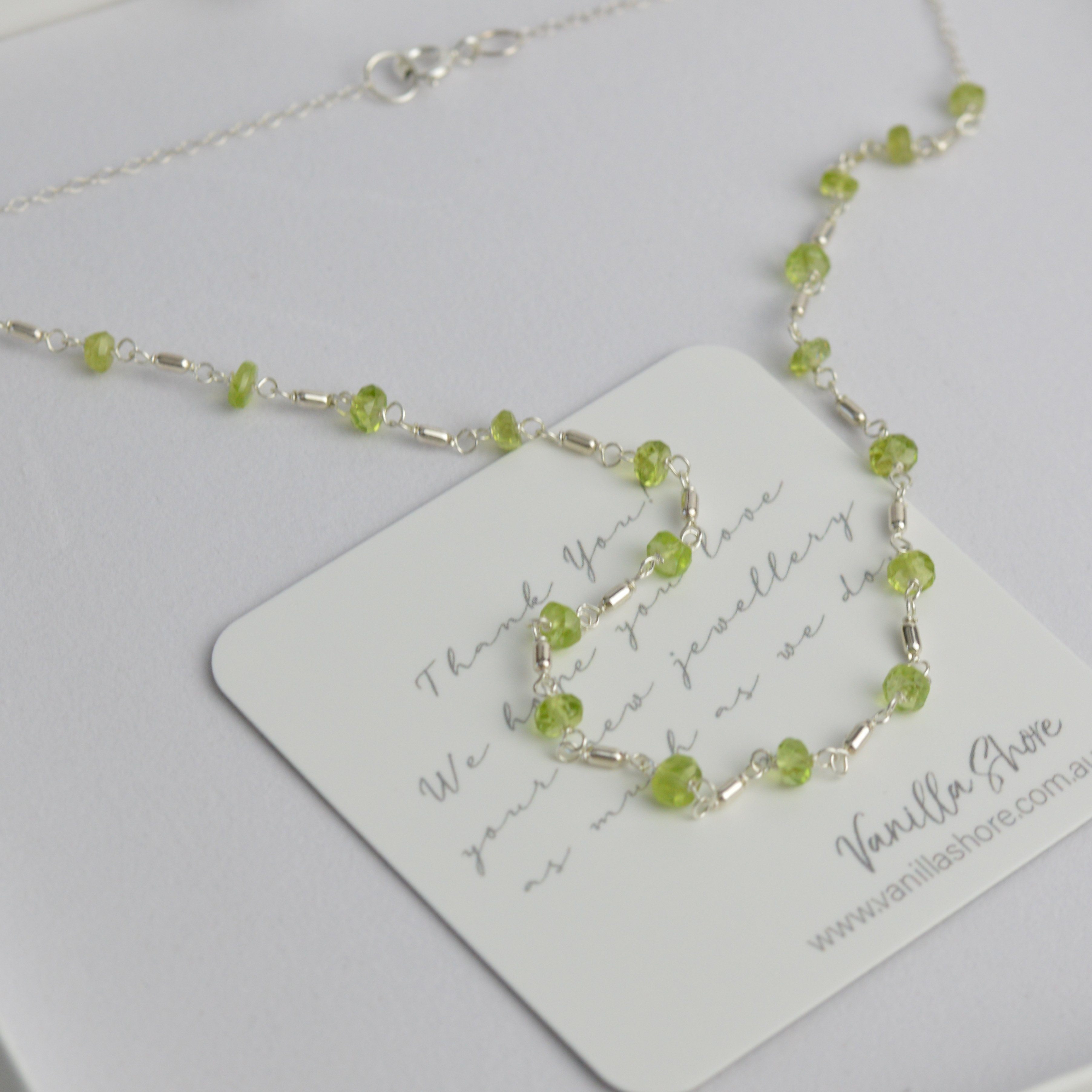 Peridot bead deals necklace